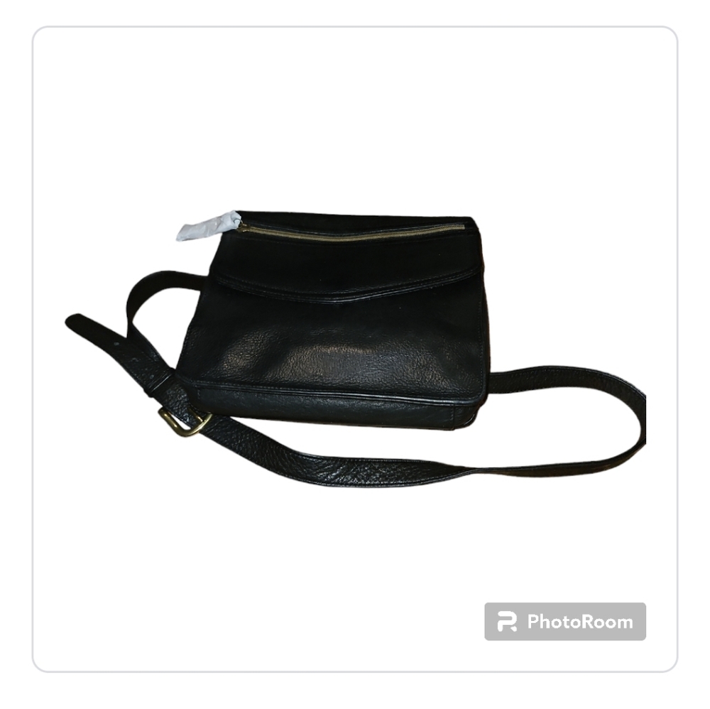 Fossil black crossbody purse. EUC no call-outs